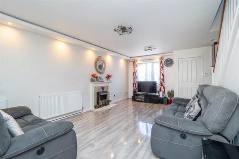 36 Hadleigh Drive, Sutton, SM2 5BF