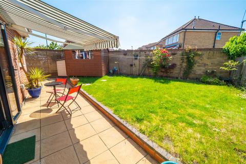 36 Hadleigh Drive, Sutton, SM2 5BF