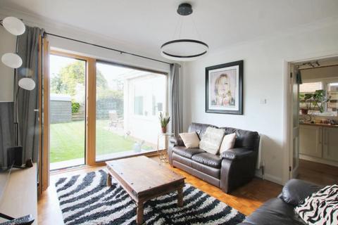 3a Poplar Road, Leatherhead, KT22 8SF