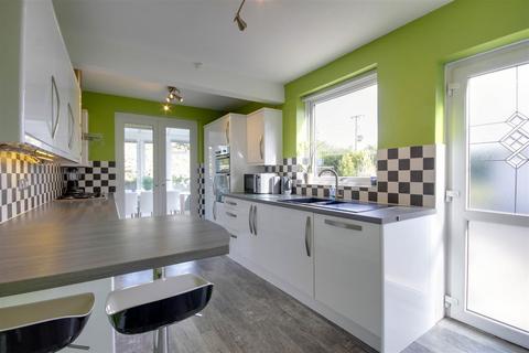 4 bedroom semi-detached house for sale, Rawdale Close, South Cave