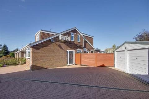 4 bedroom semi-detached house for sale, Rawdale Close, South Cave