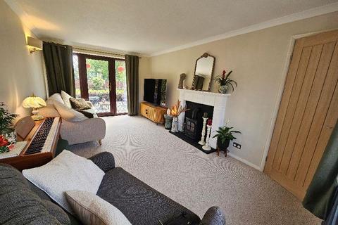 3 bedroom link detached house for sale, Orchard Crescent, Tuxford NG22