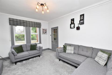 4 bedroom detached house for sale, Waltham Road, Scartho DN33