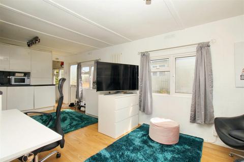 1 bedroom park home for sale, Lower Dunton Road, Dunton, Brentwood