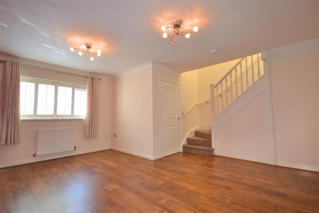 Haydon Hill Close, Charminster... 3 bed semidetached house £300,000