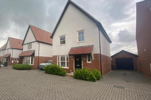 3 bedroom detached house for sale, Middy Close, Stowmarket IP14