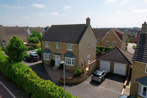 4 bedroom detached house for sale, Fieldfare Close, Stowmarket IP14