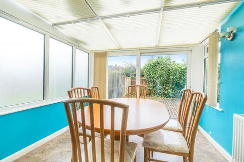 517 Honeypot Lane, Stanmore, HA7 1JH