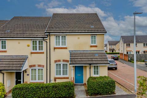 3 bedroom end of terrace house for sale, Emily Fields, Birchgrove, Swansea