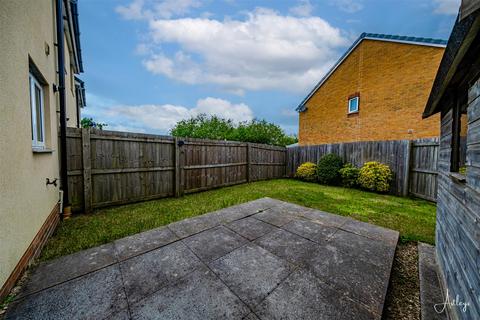 139 Emily Fields, Birchgrove, Swansea, SA7 9NT