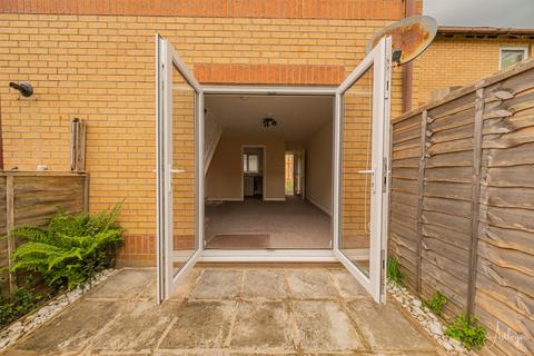 36 Clos Cilsaig, Dafen, Llanelli, SA14 8QU