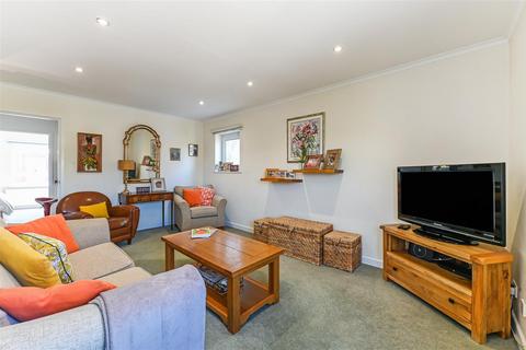 3 bedroom maisonette for sale, Cleveland Road, Chichester