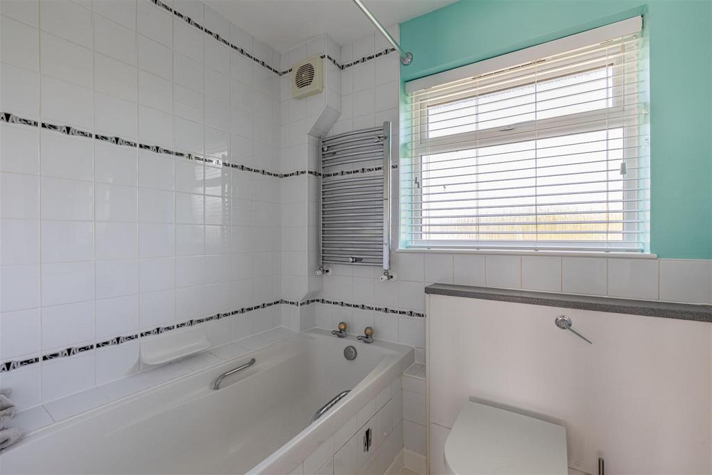 14 Gaveston Close - 25.jpg