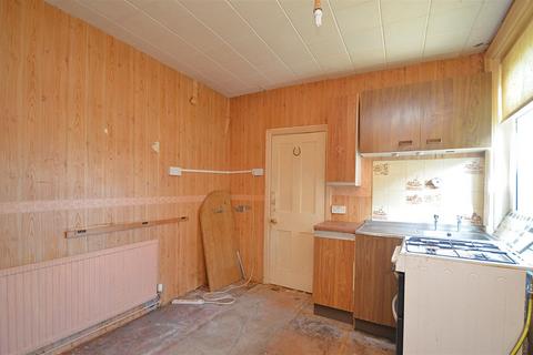 2 bedroom semi-detached house for sale, IN NEED OF RENOVATION * LAKE