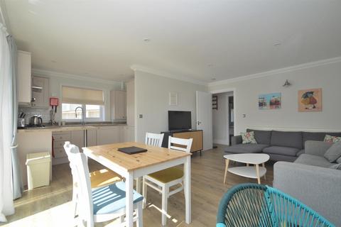 2 bedroom chalet for sale, Totland