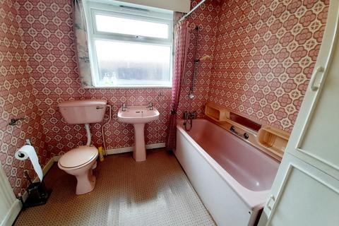 2 bedroom detached bungalow for sale, Dunholme Road, Gainsborough