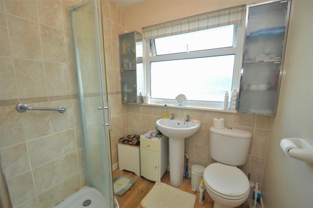 Bathroom.JPG