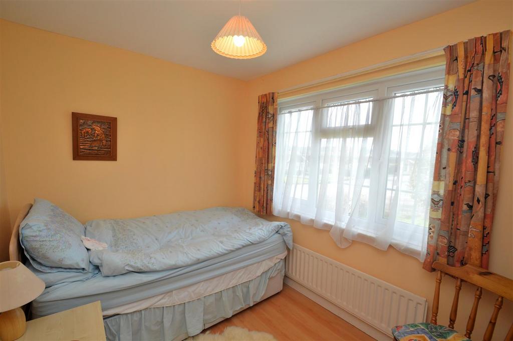 Bedroom 3 .JPG