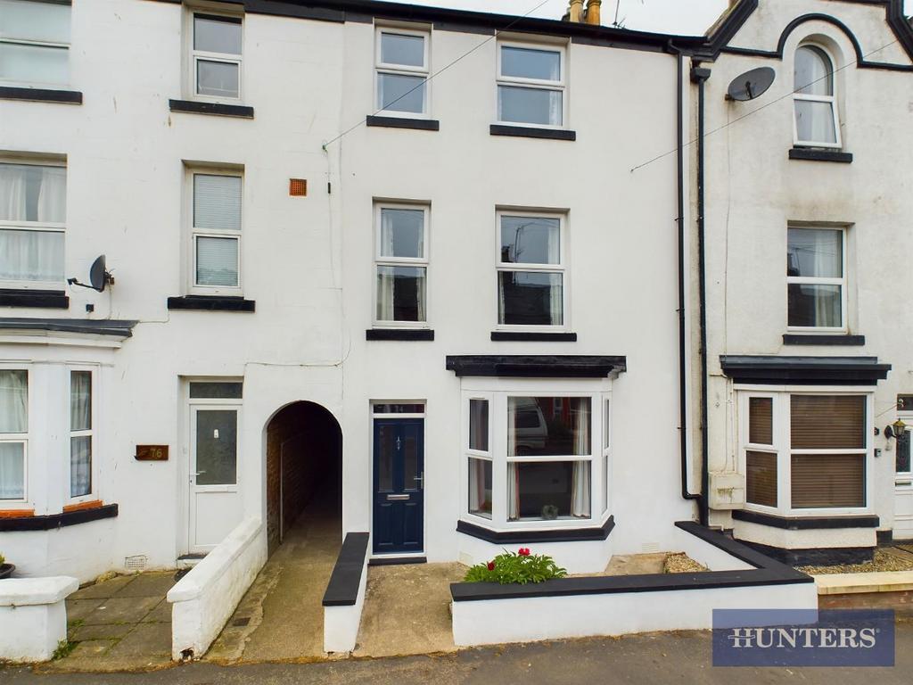 West Avenue, Filey 4 bed terraced house for sale £350,000