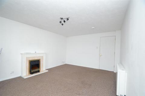 2 bedroom flat for sale, Cavalier Quay, East Cowes