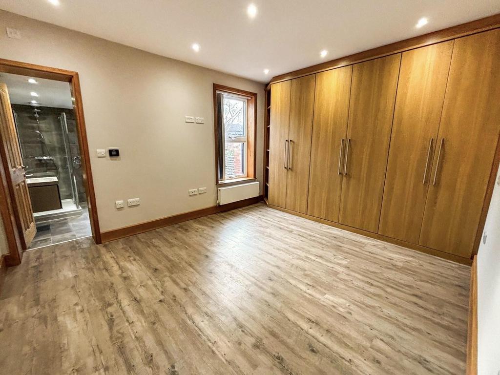 Bedroom One.jpg
