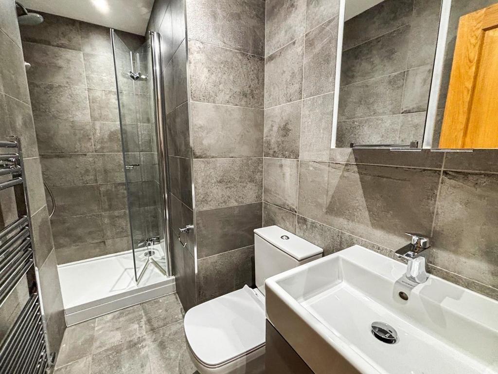 2 F Bathroom.jpg