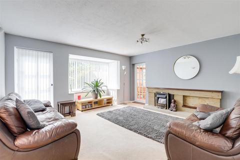 2 bedroom detached house for sale, Thyra Grove, Alexandra Park NG3
