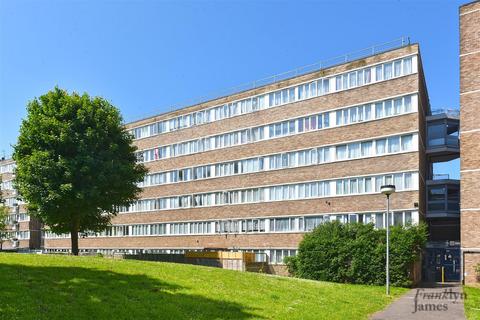 2 bedroom maisonette for sale, Musbury Street, London, E1