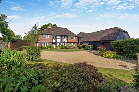 5 bedroom detached house for sale, Upper Street, Leeds, Maidstone