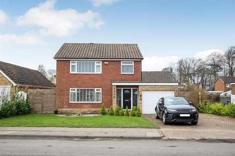 3 bedroom detached house for sale, Edinburgh Drive, Darlington