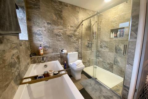 31 Edinburgh Drive, Darlington, DL3 8BD