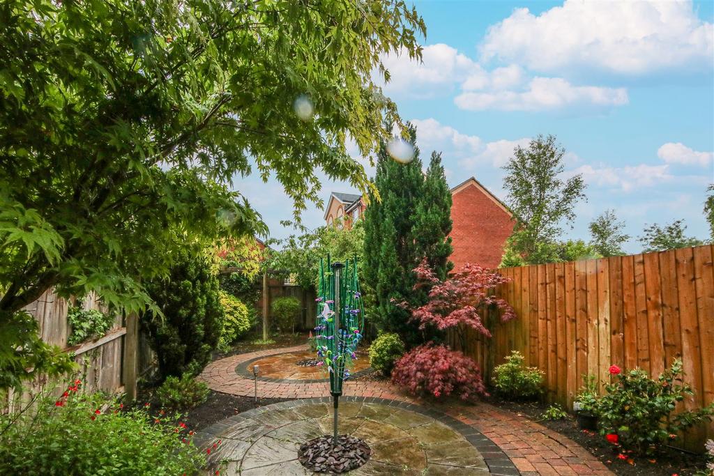 Courtyard Garden