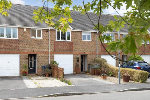 3 bedroom townhouse for sale, Swan Drive, Staverton