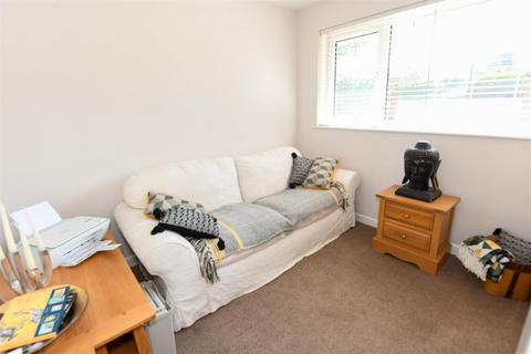 23 Middle Lane, Trowbridge, BA14 7LG