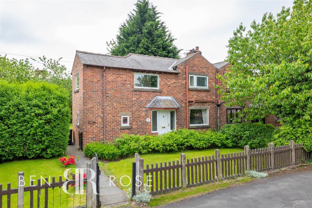 Burwell Avenue, Coppull, Chorley 3 bed semidetached house for sale £