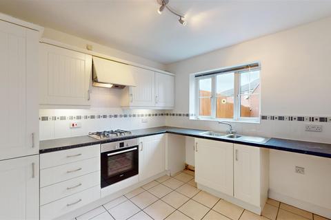 3 bedroom detached house to rent, Coltsfoot Drive, Bourne