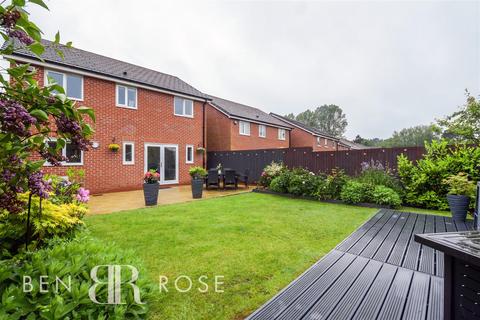 4 bedroom detached house for sale, Fir Tree Grove, Clayton-Le-Woods, Chorley