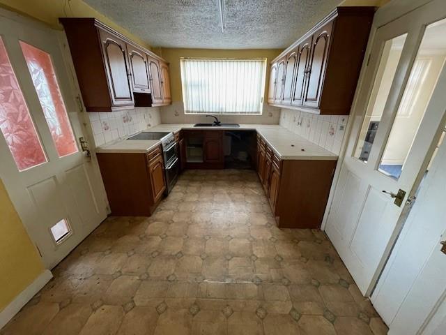 Lot 1 - Kitchen.jpg