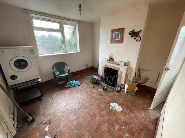 Lot 5 - Dining Room.jpg