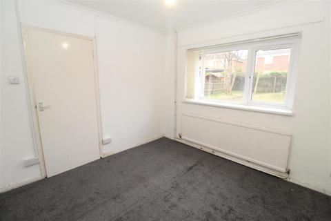 3 bedroom house to rent, Heol Powis, Cardiff CF14