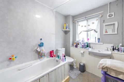 3 bedroom terraced house for sale, Dayshield, West Denton, NE5