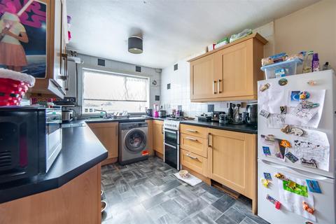 3 bedroom terraced house for sale, Dayshield, West Denton, NE5