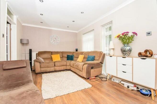 Living room 2.jpg