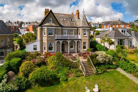 9 bedroom detached house for sale, Padstow