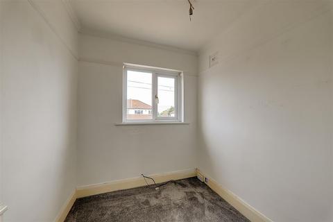 25 Turner Road, Worthing, BN14 8PY