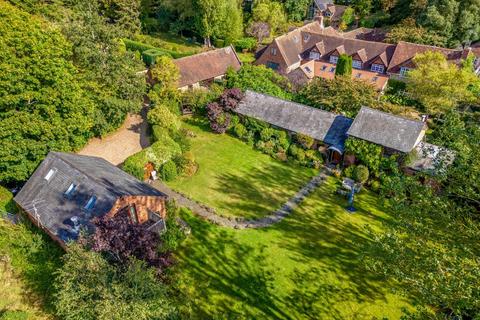 4 bedroom detached house for sale, Cottage Lane, Stratford upon Avon