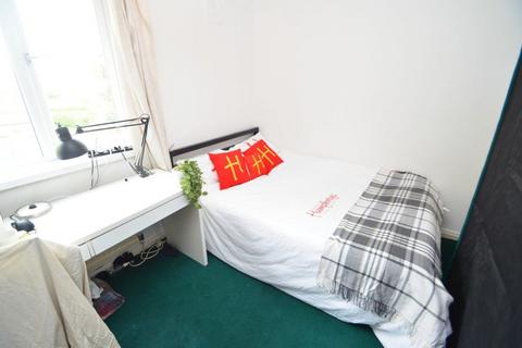 3 bedroom house to rent, Sunderland Road - DH1