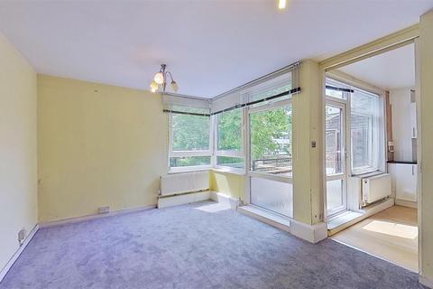 1 bedroom flat for sale, Augustus Road, London