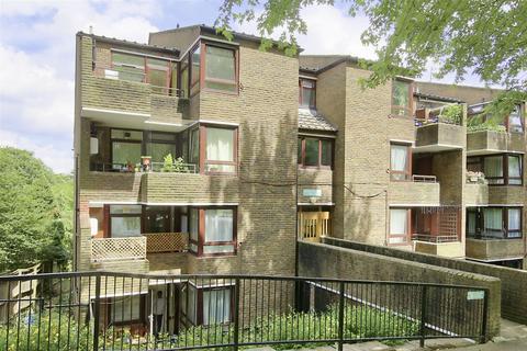 1 bedroom flat for sale, Augustus Road, London