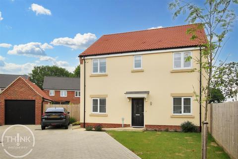 4 bedroom detached house for sale, Barley Close, Norwich NR10